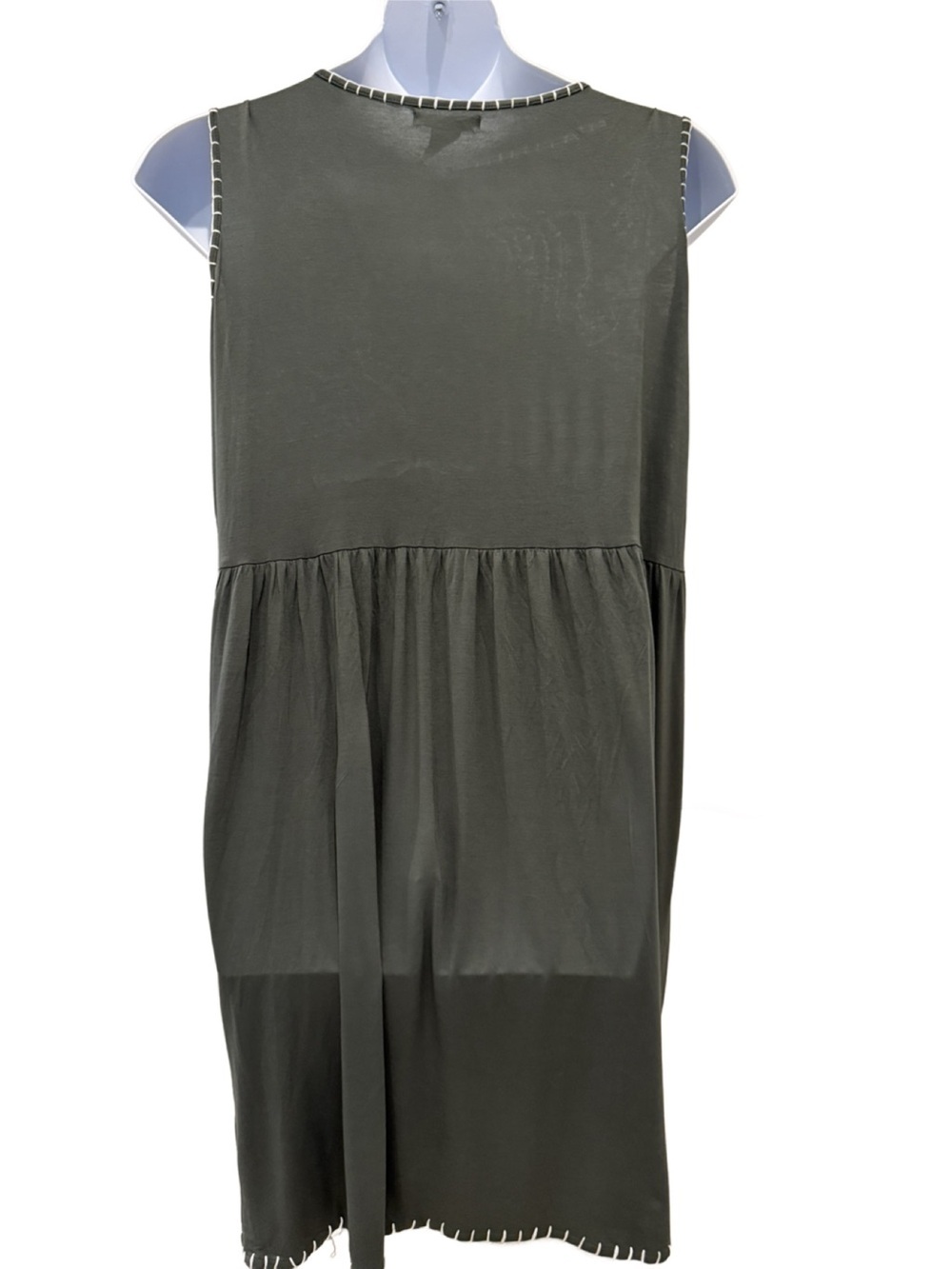 Design History Olive Green Sleeveless Embroidered Women’s Tunic Top - Picture 3 of 9